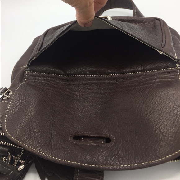 Roots Side Saddle Brown Leather Crossbody Bag - Picture 10 of 16